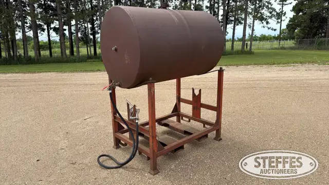 Approx. 325 gal. horizontal fuel tank