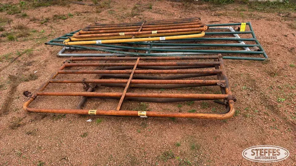 (4) Livestock gates Farm Support Item