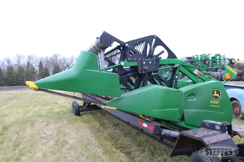 John Deere 635F HydraFlex Flex Head