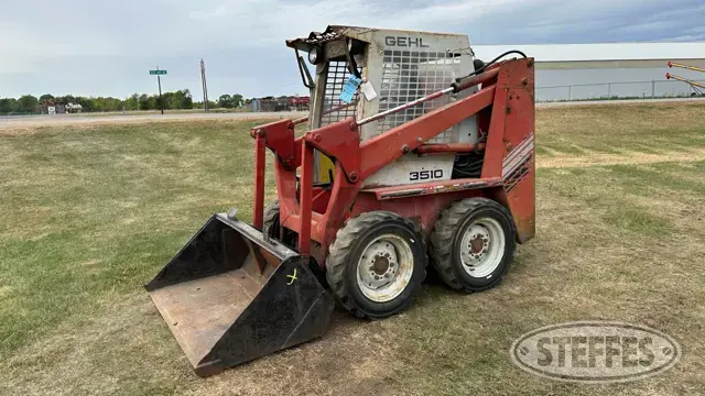 1989 Gehl 3510