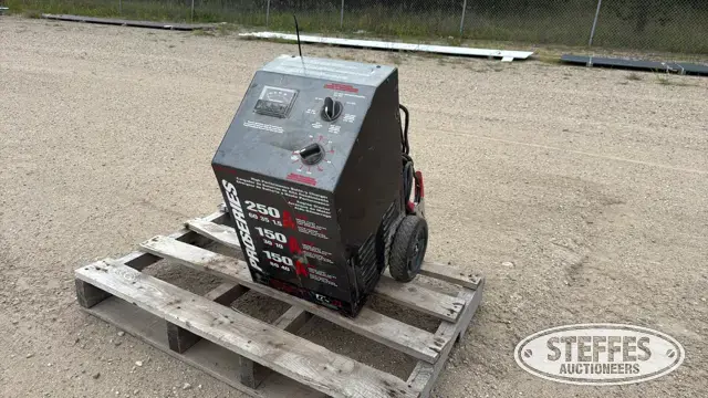 ProSeries battery charger