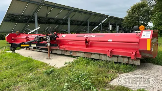 Hiniker 1700