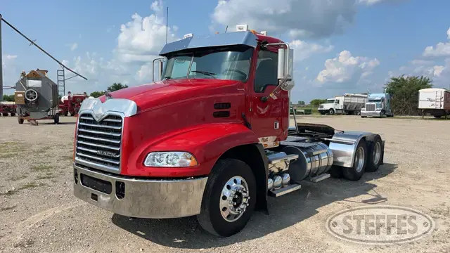 2015 Mack CXU613