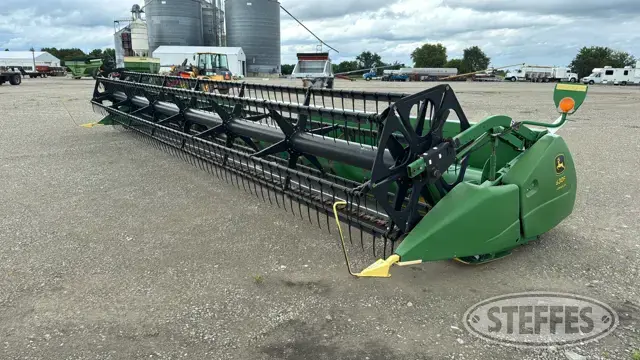 2004 John Deere 630F