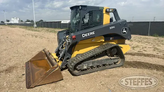 2021 Deere 331G