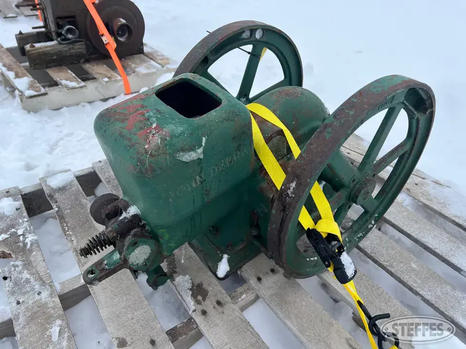 John Deere Stationary Engine