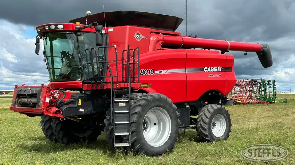 2007 Case IH 8010 Combine