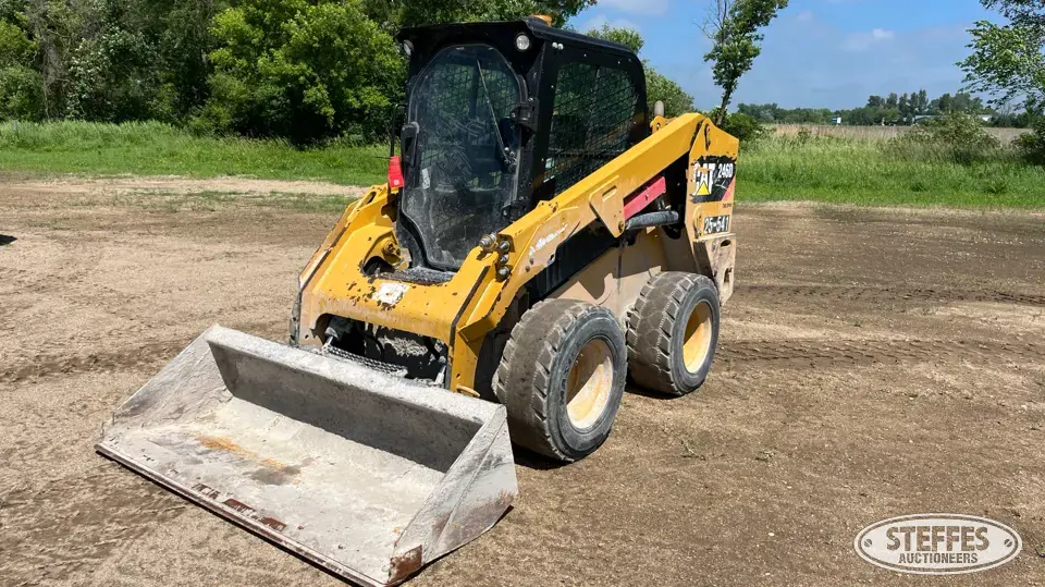 2014 CAT 246D Wheeled Skid Steer