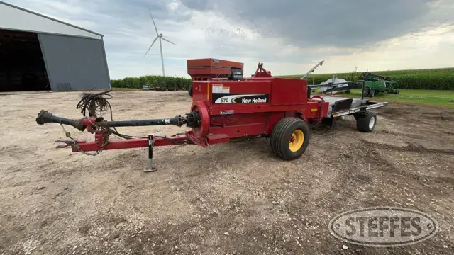 New Holland 570