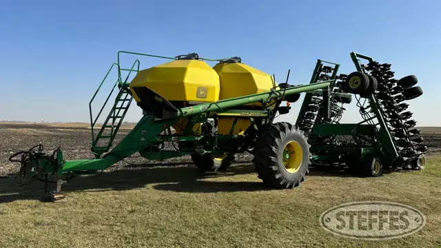2002 John Deere 1860