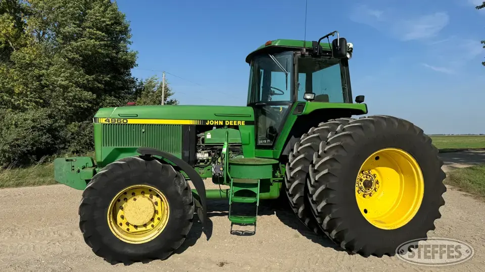1992 John Deere 4960 MFWD Tractor