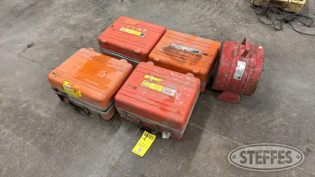 (3) AGL GradeLight 2500