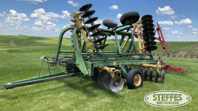 John Deere 230