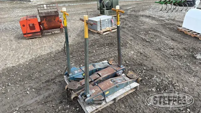 Walker floor jacks