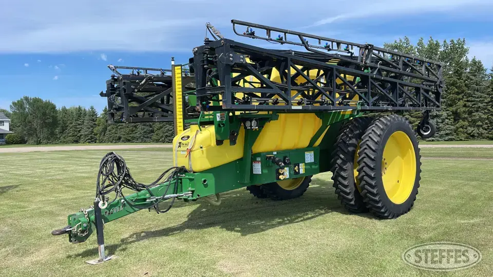 2012 Top Air TA2400 Pull-Type Sprayer