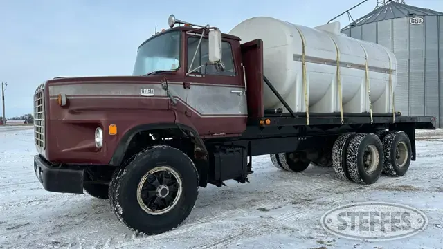 1973 Ford L900