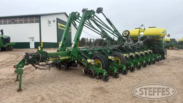 2010 John Deere 1770NT