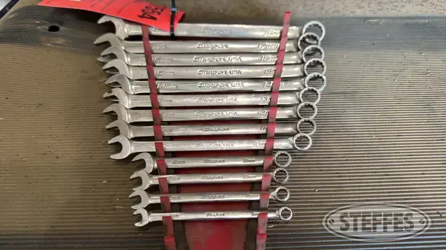 Snap-on combination wrench set