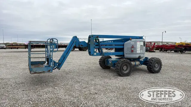 2002 Genie Z-45/25J