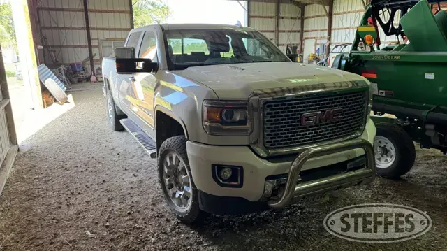 2015 GMC Sierra 2500 Denali