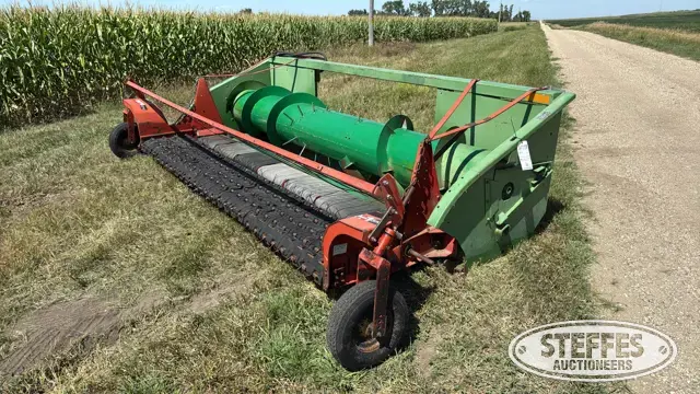 1983 John Deere 212