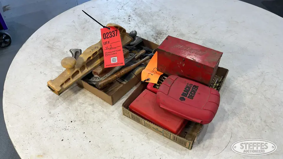 Asst. drill bits & sanding blocks General Tools and Shop Supply