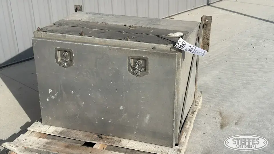 Frame mounted storage box Truck-Trailer Part