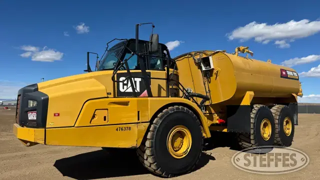 2015 CAT 740B