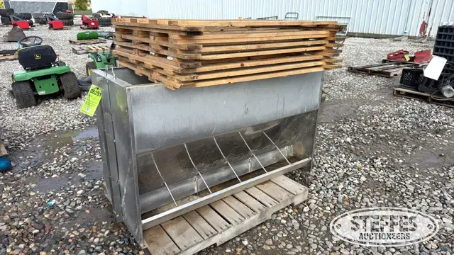 Hog feeder