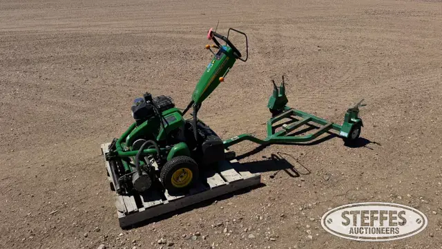 John Deere 220 E-Cut Hybrid