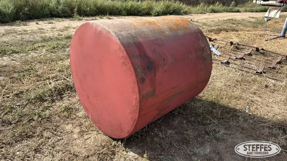 O'Day approx. 350 gal. horizontal fuel tank