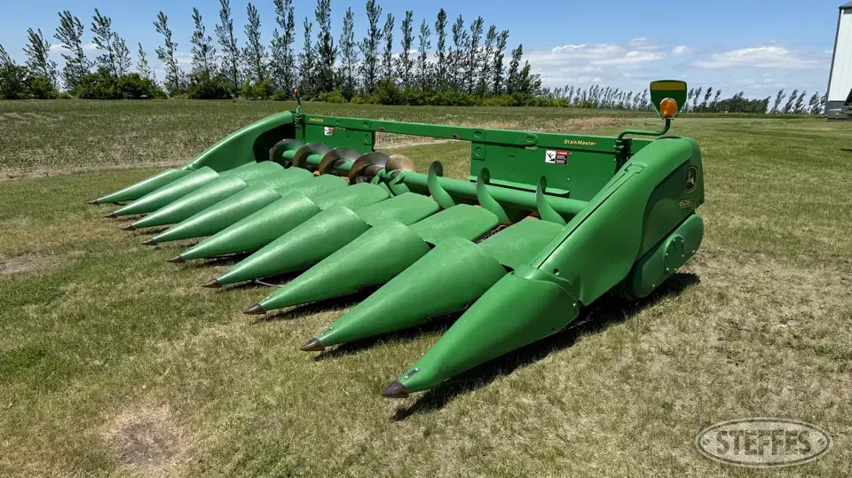 2013 John Deere 608C Corn Head