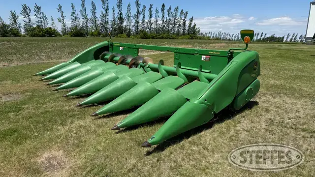 2013 John Deere 608C