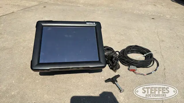 Trimble FM-1000