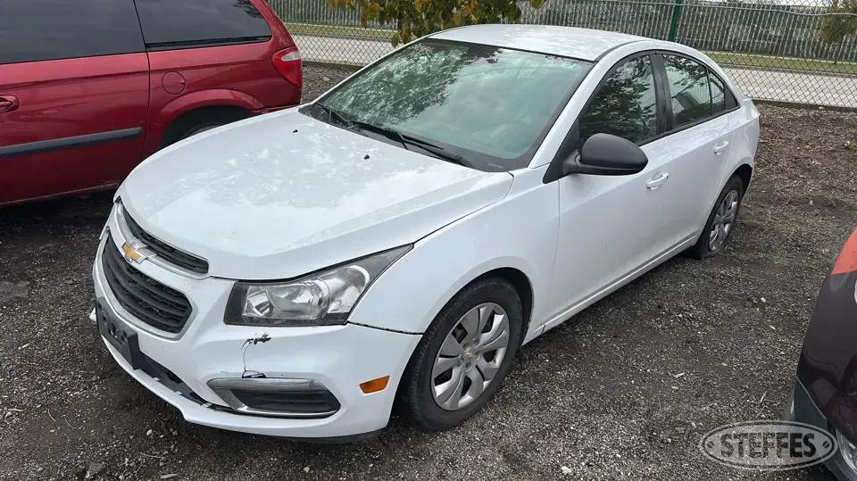 2015 Chevrolet Cruze LS Car