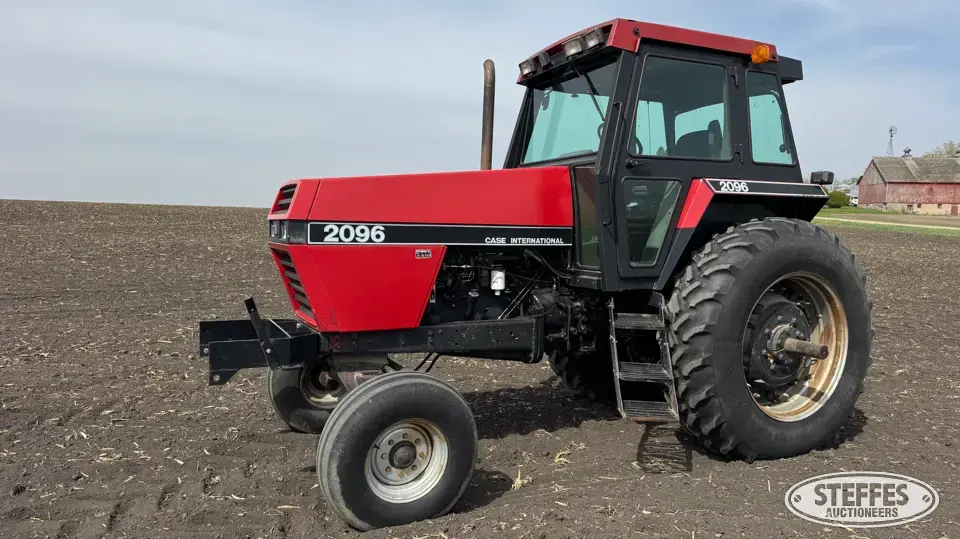 1989 Case IH 2096 2WD Tractor