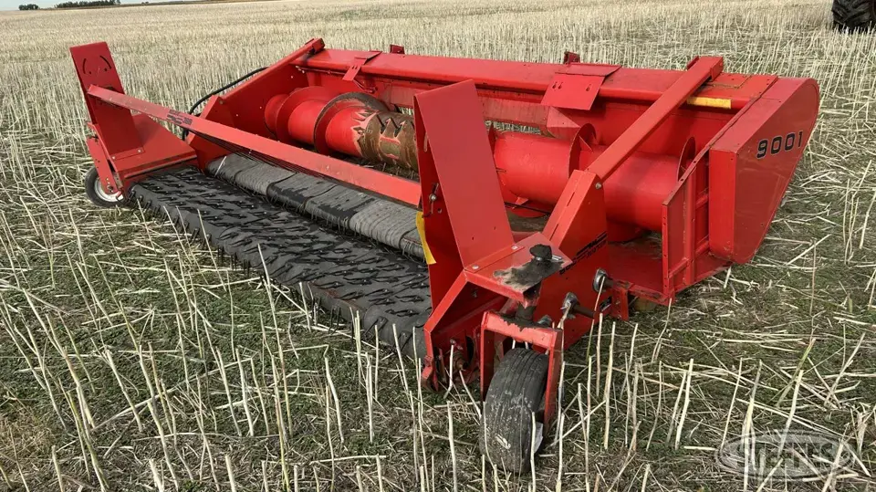 Massey Ferguson 9001 Pickup Head