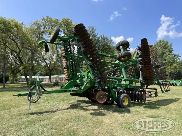 2013 John Deere 2623VT
