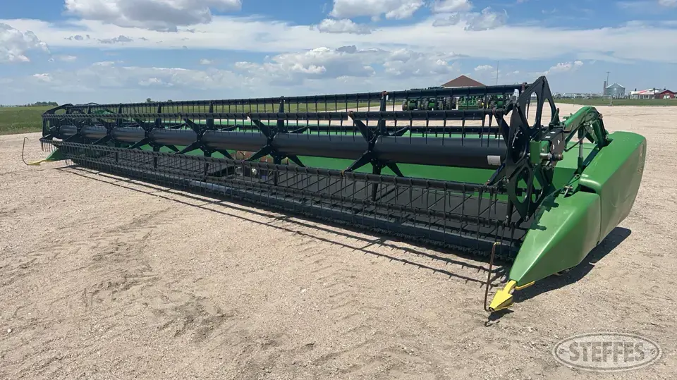 2013 John Deere 635FD Draper Head