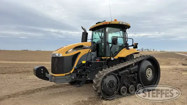 2013 Challenger MT765D