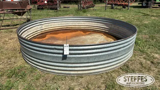 Livestock water tank