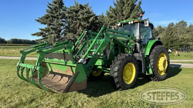 2011 John Deere 7530 Premium