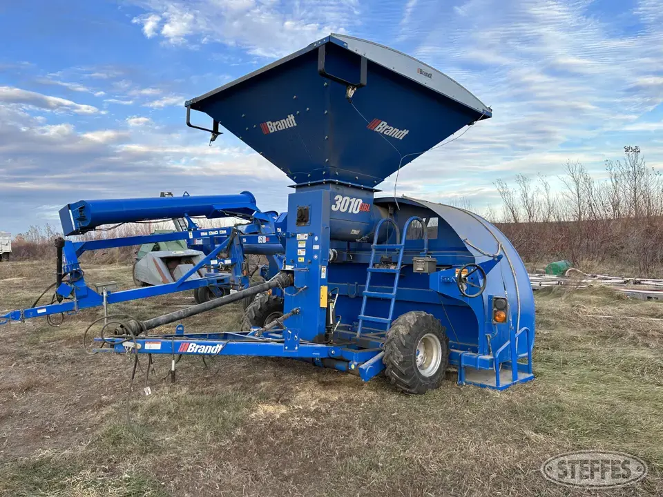 Brandt GBL3010 Grain Bag Loaders and Unloader
