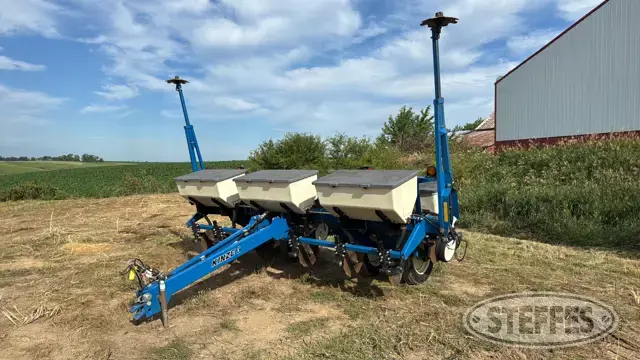 2013 Kinze 3000