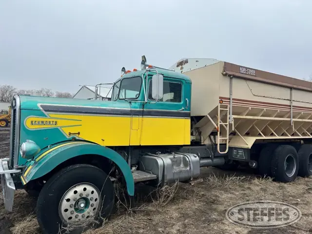 1951 Kenworth twin screw