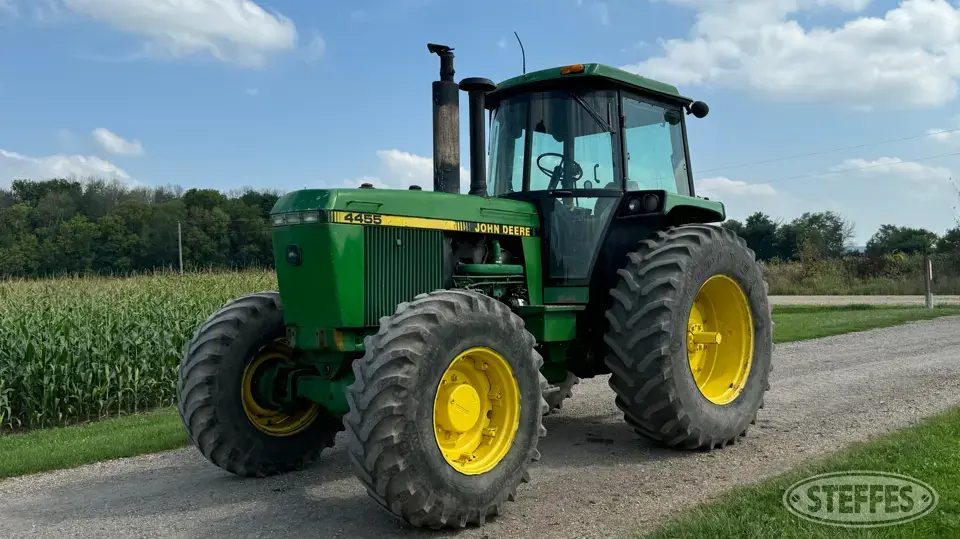 1989 John Deere 4455 MFWD Tractor