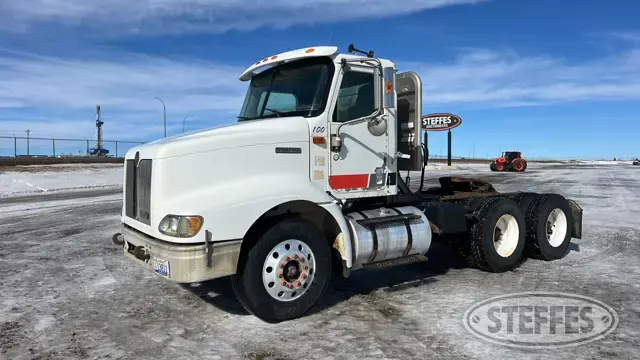 2001 International 9100i