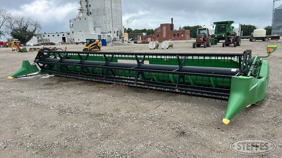 2011 John Deere 630F Flex Head