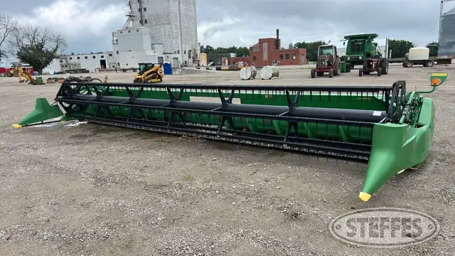 2011 John Deere 630F