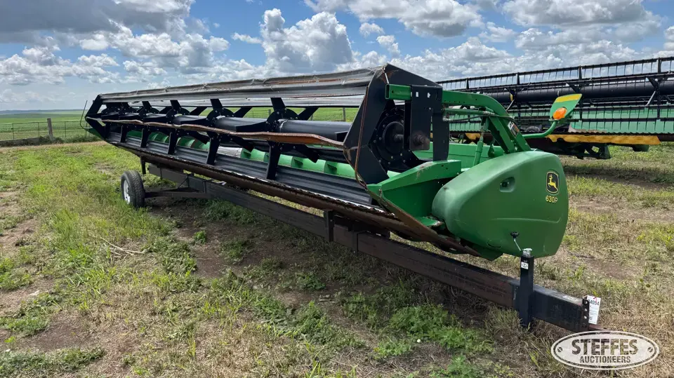 John Deere 630R Rigid Head